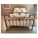 LBR1 -Vintage Ornate Victorian-Style Brass Bed Frame with Bedding