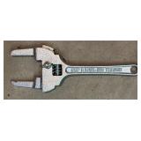TR - Vintage Pipe & Adjustable Wrench Mixed Lot - 6 Pieces