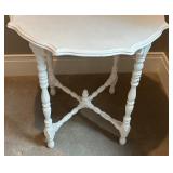 LBR1 - Victorian-Style White Spindle Side Table