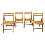 TR - Wooden Folding Chairs (Lot of 4)