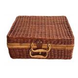 O - Decorative Wicker Case