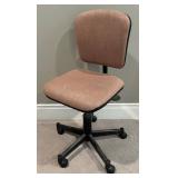 LL - Adjustable Office Chair