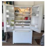 G - Maytag Refrigerator Freezer Model: MFD2560HEW