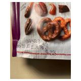 CT 4 - Fannie May Pretzelicious Chocolatier