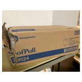 Sofpull White Centerpull Towels