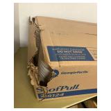 Sofpull White Centerpull Towels