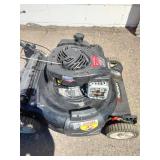 Murray 21" walk-behind lawn mower featuring a Briggs & Stratton engine.