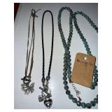 Mixed Costume Jewelry Necklace Lot Hearts Beads Pendants 8 Pc Good