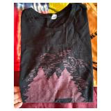 Womenâs Graphic Tee & Shorts Lot American Apparel Volcom Mixed Sizes