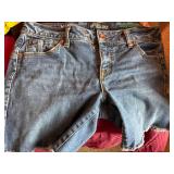 Womenâs Graphic Tee & Shorts Lot American Apparel Volcom Mixed Sizes