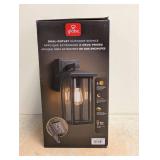 GLOBE DUAL-OUTLET OUTDOOR SCONCE