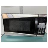 MSRP $1,500 MOBILE 2 DRAWER CABINET WORKSTATION w/HAMILTON BEACH 900W MICROWAVE FOR SHOP, OFFICE OR BREAKROOM