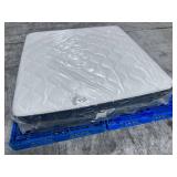 Stearns & Foster Lux Estate Hybrid "Pollock" Luxury Cushion Firm King Mattress - MSRP $4,449.99 - No Reserve!
