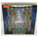 Collectible Teenage Mutant Ninja Turtles Baby Turtles Movie 1/4 Scale NECA (NEW)