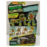 2014 Playmates TMNT Mutations DONATELLO Pet Turtle To Ninja Turtle Action Figure (New On Card)