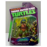 2015 Playmates TMNT Leonardo Action Figure (New On Card)