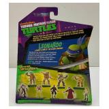 2015 Playmates TMNT Leonardo Action Figure (New On Card)