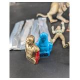 Star Wars Figures, Vehicles & Collector Card Mixed Lot