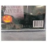 NECA Cult Classics Halloween Judith Myers With Light Figure