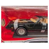 1979 Pontiac Firebird Trans Am Road Signature 1:18 Die-Cast Model