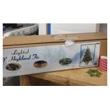 Lighted 3-foot Highland Fir Tree With Basket Stand