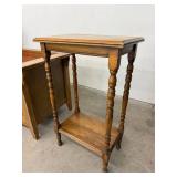 Vintage Wood Side Table Turned Legs Lower Shelf 28x12x17 Good