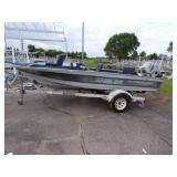 1986 Crestliner Boat with Suzuki 65 HP Motor and Trailer