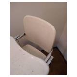 Metal Highchair w/ Tray in Great Useable Condition