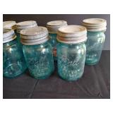 (11) Aqua Ball "Perfect Mason" Pint Jars w/ Lids