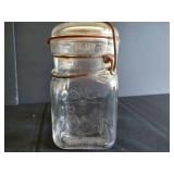 Early 1900s Queen Trademark Wide-Mouth Adjustable Jar w/ Bubble