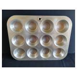 Mirror Aluminum 12-Cup Muffin Tin