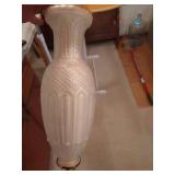 (2) Beautiful Vintage Lamps