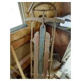 Vintage Hiawatha "Meteor" Sled