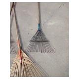 (4) Leaf Rakes