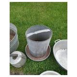 Misc Vintage Metal Items - Wash Tub, Chicken Feeder, Etc