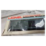 Lionel Budweiser Reefer and Lines Flat car w/bulkheads