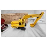 Ertl 1:16 John Deere Excavator and 1:16 Scale Ring Transfer Gravity Box