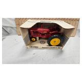 1:!6 Ertl Massey Harris 44 Die Cast w/Box