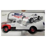 1st Gear 1957 Internation R-200 w Moving Van 1/34th Scale