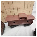 Lot of 7 Lionel Box Cars, Caboose, Etc