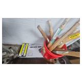 Preformax Grease Gun with 8 Hickory Hammer Handles