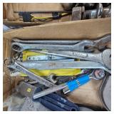 Adjustable Wrench tool lot with 5 balls