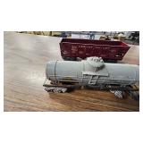 Lot of 7 Lionel Box Cars, Caboose, Etc