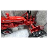 Ertl IH Farmall B Tractor, Like New with Box