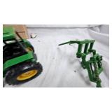 1:32, Pair of John Deere Tractors and Attachments