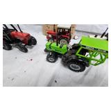 1:32 Duetz-Allis, 2 International and 1 Case
