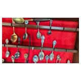 Deluxe Trunk Organizer and Souvineer Spoons with Display