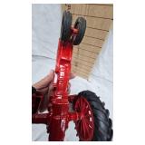 Ertl Farmall 806, 1:16