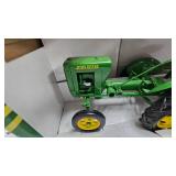 John Deere-Spec Cast w/box-1:16 Unstyle L Tractor