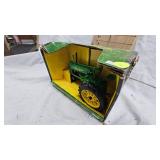 Ertl John Deere Model "BN" 1:16